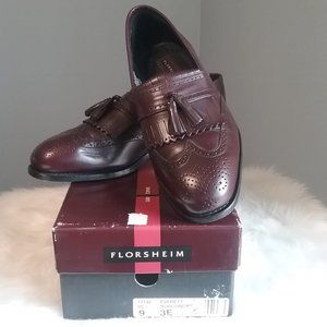 Florsheim Dress Loafer with tassel. Size 9 3E